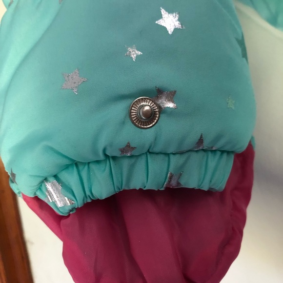 Carter’s Snowsuit - Picture 5 of 7